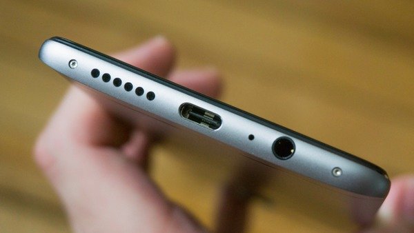 iphone卡在耳機模式